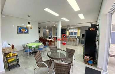 Imagem 9: Sobrado com piscina 150 metros do mar em Matinhos