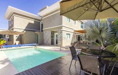 Imagem: A casa em condomínio possui 3 Dormitórios, 5 Banheiros, 5