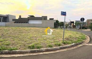 Imagem: O terreno possui 270m² de Área e está localizado em São