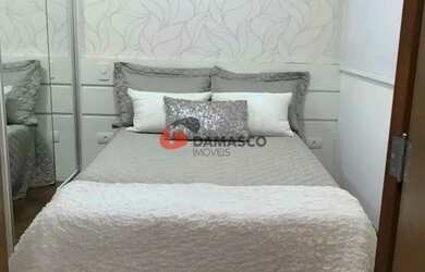 Imagem: O apartamento possui 2 Dormitórios, 1 Banheiro, 2 Vagas na