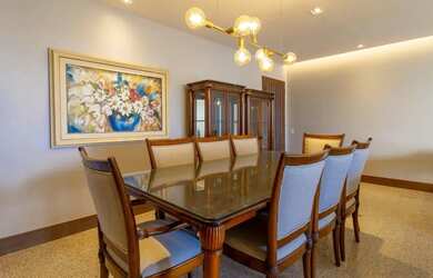 Imagem: O apartamento possui 4 Dormitórios, 4 Banheiros, 2 Vagas na