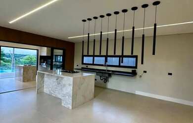 Imagem 6: RR7241 Casa 335m² CONDOMÍNIO RESERVA SANTA ANNA - 3 Suítes 4 Vagas...