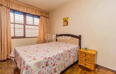 Imagem 13: Imóvel para venda possui 305 metros quadrados com 4 quartos em Tristeza...