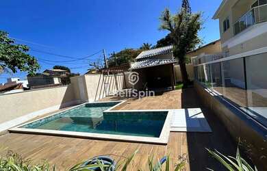 Imagem: A casa em condomínio possui 3 Dormitórios, 2 Banheiros, 1