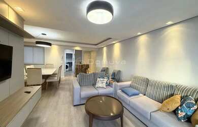 Imagem: O apartamento possui 3 Dormitórios, 2 Banheiros, 2 Vagas na