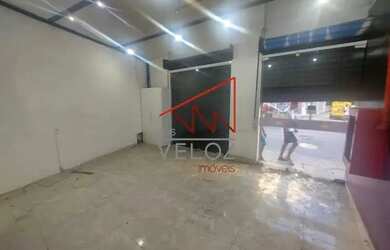 Imagem: O depósito possui 37m² de Área e está localizado em Catete