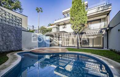 Imagem: Casa nova e moderna recém-construída