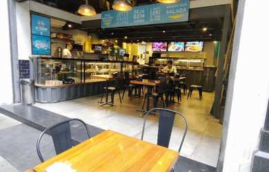 Imagem: O depósito possui 100m² de Área e está localizado em Centro