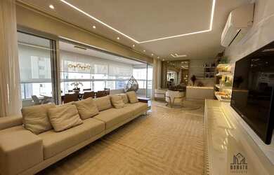 Imagem: O apartamento possui 4 Dormitórios, 5 Banheiros, 3 Vagas na