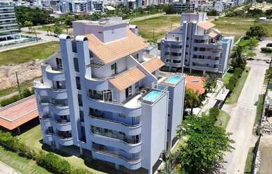 Imagem: O apartamento na cobertura possui 4 Dormitórios, 5 Banheiros