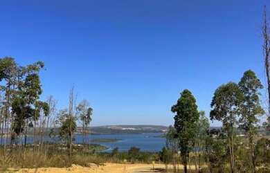 Imagem: O terreno possui 642m² de Área e está localizado em Centro