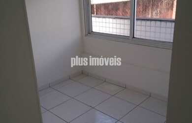 Imagem: O depósito possui 29m² de Área e está localizado em Santo