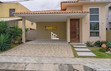 Imagem: A casa em condomínio possui 4 Dormitórios, 3 Banheiros, 4