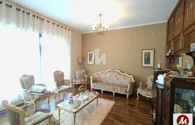 Imagem: O depósito possui 5 Vagas na garagem, 319m² de Área e está