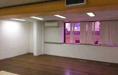 Imagem 2: Edifício D. Pedro I. 253m² de Áreae1 Vaga na garagem