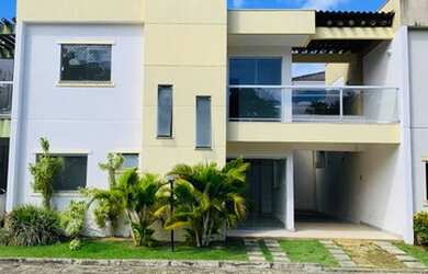 Imagem: A casa em condomínio possui 4 Dormitórios, 1 Banheiro, 2 Vagas