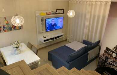 Imagem: A casa em condomínio possui 3 Dormitórios, 1 Banheiro, 2 Vagas