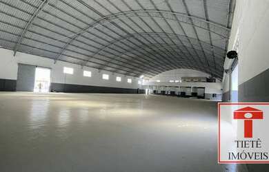 Imagem: O depósito possui 1.800m² de Área, Imóvel novo e está
