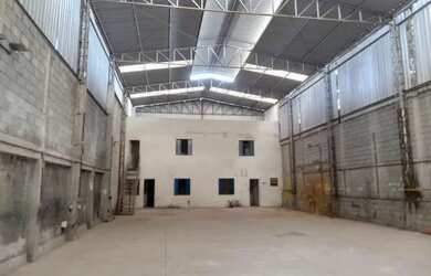 Imagem: O studio possui 2 Dormitórios, 4 Banheiros, 300m² de Área