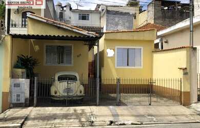 Imagem: A casa possui 3 Dormitórios, 3 Banheiros, 2 Vagas na garagem