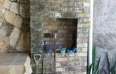 Imagem: A casa possui 5 Dormitórios, 5 Banheiros, 5 Vagas na garagem