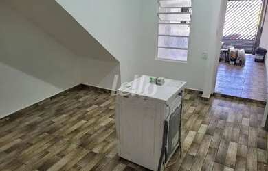 Imagem: A casa possui 5 Dormitórios, 3 Banheiros, 2 Vagas na garagem