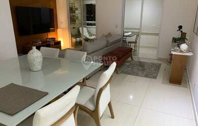 Imagem: O apartamento possui 2 Dormitórios, 3 Banheiros, 2 Vagas na