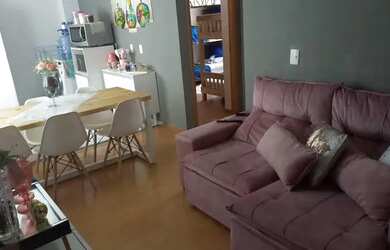 Imagem: O apartamento possui 2 Dormitórios, 1 Banheiro, 1 Vaga na garagem