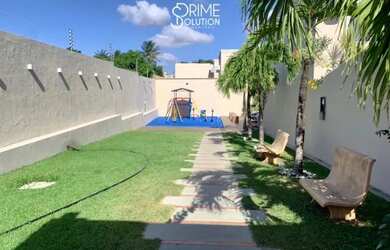 Imagem: A casa em condomínio possui 5 Dormitórios, 4 Banheiros, 2