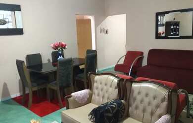 Imagem: A casa possui 3 Dormitórios, 1 Banheiro, 4 Vagas na garagem