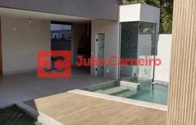 Imagem: A casa em condomínio possui 4 Dormitórios, 5 Banheiros, 2