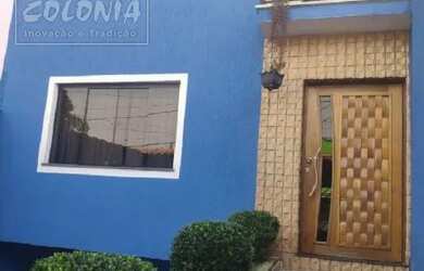 Imagem: A casa possui 3 Dormitórios, 4 Banheiros, 5 Vagas na garagem