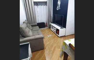 Imagem: O apartamento possui 2 Dormitórios, 1 Banheiro, 1 Vaga na garagem