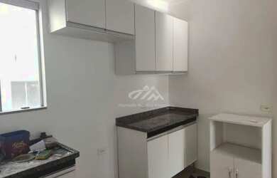 Imagem: O apartamento possui 2 Dormitórios, 1 Banheiro, 2 Vagas na