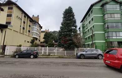 Imagem: O terreno possui 800m² de Área e está localizado em Canela