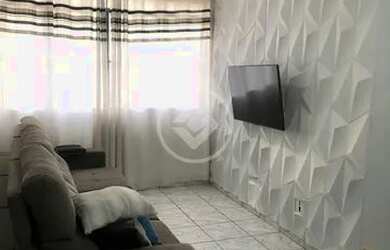 Imagem: O apartamento possui 3 Dormitórios, 1 Banheiro, 1 Vaga na garagem