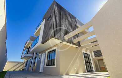 Imagem: A casa em condomínio possui 3 Dormitórios, 3 Banheiros, 3