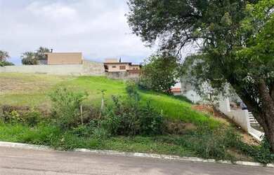 Imagem: O terreno possui 450m² de Área e está localizado em Villaggio