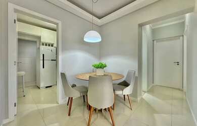 Imagem 14: Apartamento de 2 quartos de frente, vista para o mar no bairro navegantes