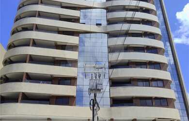 Imagem: O apartamento possui 3 Dormitórios, 4 Banheiros, 2 Vagas na