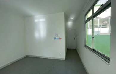 Imagem: O apartamento possui 1 Dormitório, 1 Banheiro, 35m² de Área