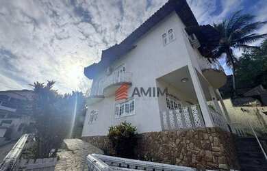 Imagem: A casa em condomínio possui 3 Dormitórios, 3 Banheiros, 3