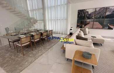 Imagem: A casa em condomínio possui 4 Dormitórios, 5 Banheiros, 4