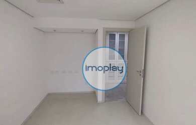 Imagem: O depósito possui 1 Vaga na garagem e 34m² de Área e está