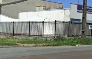 Imagem: O terreno possui 470m² de Área e está localizado em Centro