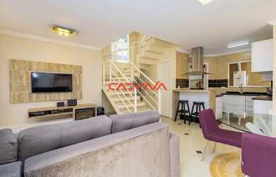 Imagem: A casa possui 3 Dormitórios, 4 Banheiros, 2 Vagas na garagem