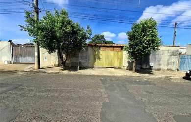 Imagem: A fazenda possui 640m² de Área, Imóvel novo e está localizado