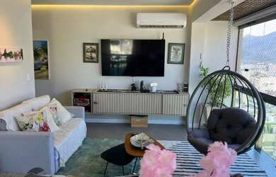 Imagem: O studio possui 2 Dormitórios, 2 Banheiros, 1 Vaga na garagem