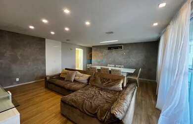 Imagem: O apartamento possui 3 Dormitórios, 4 Banheiros, 2 Vagas na