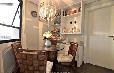 Imagem: O apartamento possui 3 Dormitórios, 5 Banheiros, 3 Vagas na